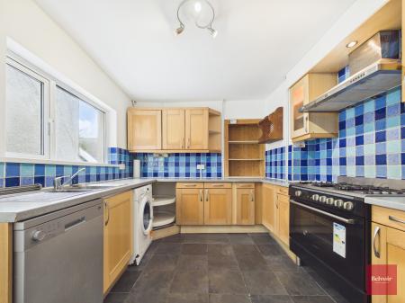 2 bedroom Terraced House to let in Gloucester Place, Mumbles, Swansea, SA3