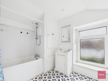 2 bedroom Terraced House to let in Gloucester Place, Mumbles, Swansea, SA3