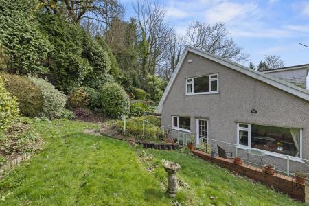 3 bedroom Detached house for sale in Penlan Crescent, Uplands, Swansea, SA2