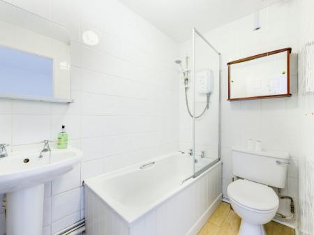 2 bedroom Terraced House to let in Maes Y Felin, Ravenhill, Swansea, SA5