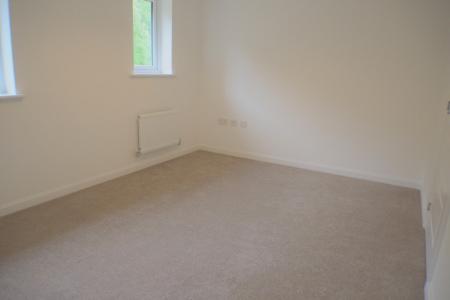 2 bedroom Terraced House to let in Morris Drive, Pentrechywth, Swansea, SA1