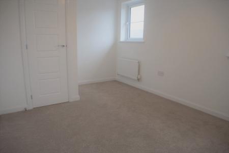 2 bedroom Terraced House to let in Morris Drive, Pentrechywth, Swansea, SA1