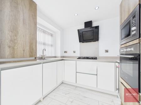 2 bedroom End of terrace house to let in Newton Road, Newton, Swansea, SA3