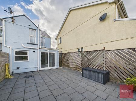 2 bedroom End of terrace house to let in Newton Road, Newton, Swansea, SA3