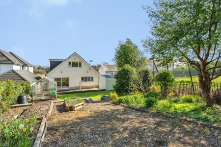 3 bedroom Detached house for sale in New Road, Jersey Marine, Swansea, SA10