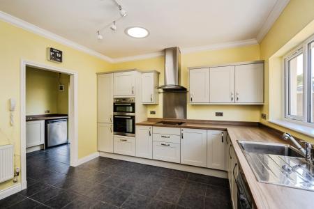 3 bedroom Detached house for sale in New Road, Jersey Marine, Swansea, SA10