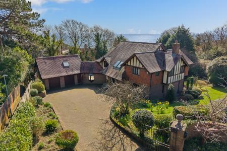 5 bedroom Detached house for sale in Groves Avenue, Langland, Swansea, SA3