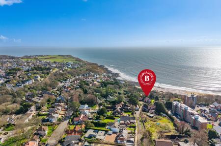 5 bedroom Detached house for sale in Groves Avenue, Langland, Swansea, SA3