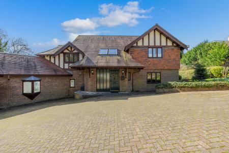 5 bedroom Detached house for sale in Groves Avenue, Langland, Swansea, SA3