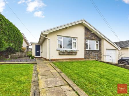 2 bedroom Bungalow for sale in Summerland Lane, Newton, Swansea, SA3