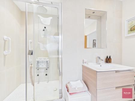 2 bedroom Bungalow for sale in Summerland Lane, Newton, Swansea, SA3