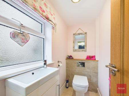 2 bedroom Bungalow for sale in Summerland Lane, Newton, Swansea, SA3