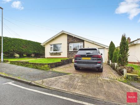 2 bedroom Bungalow for sale in Summerland Lane, Newton, Swansea, SA3
