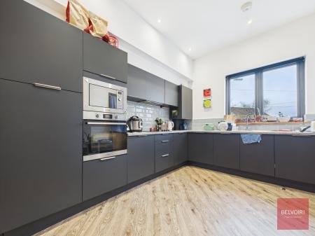 1 bedroom Flat to let in Walter Road, Uplands, Swansea, SA1