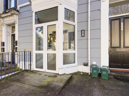 1 bedroom Flat to let in Walter Road, Uplands, Swansea, SA1