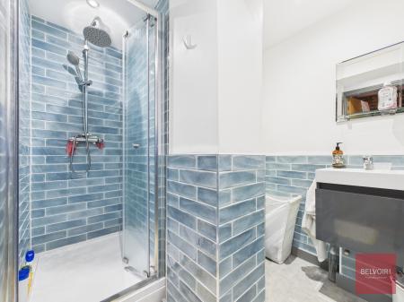 1 bedroom Flat to let in Walter Road, Uplands, Swansea, SA1