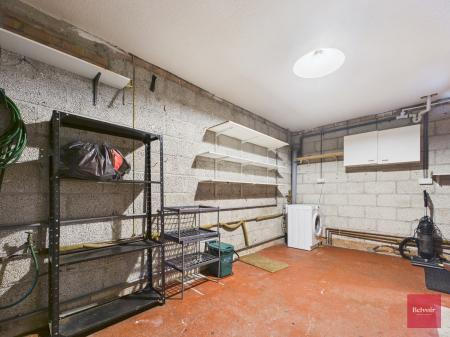 2 bedroom Terraced House to let in Woolacott Mews, Newton, Swansea, SA3