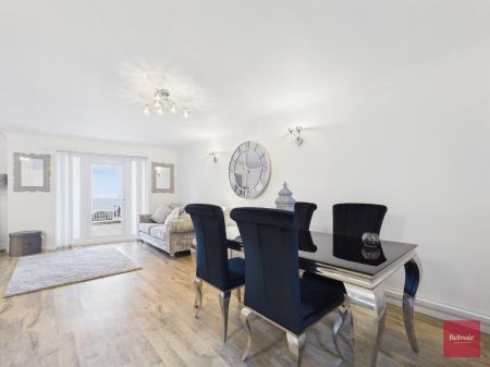 3 bedroom Flat to let in Nautilus House, Goose Island, Maritime Quarter, Swansea, SA1