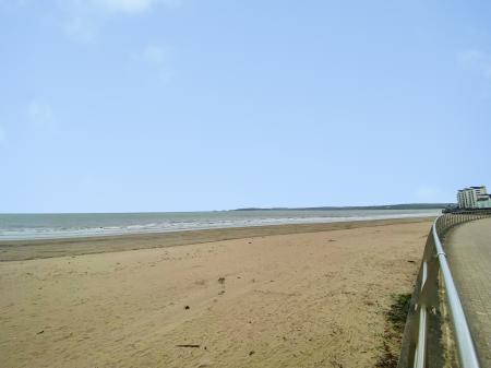 3 bedroom Flat to let in Nautilus House, Goose Island, Maritime Quarter, Swansea, SA1