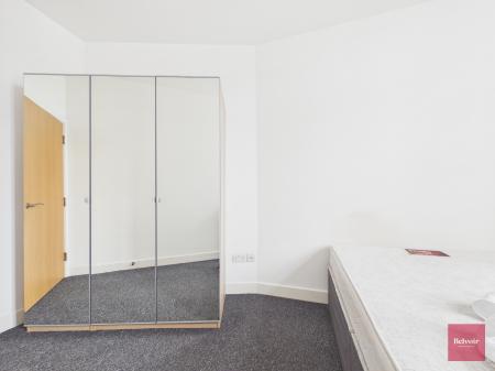 1 bedroom Flat to let in College Street, City Centre, Swansea, SA1