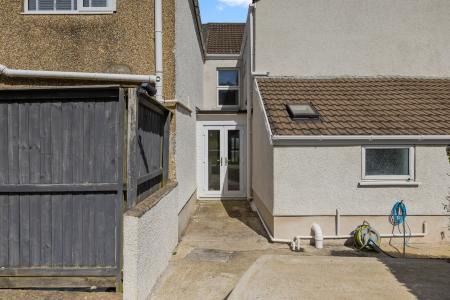 3 bedroom Terraced House for sale in Tabernacle Terrace, Penclawdd, Swansea, SA4