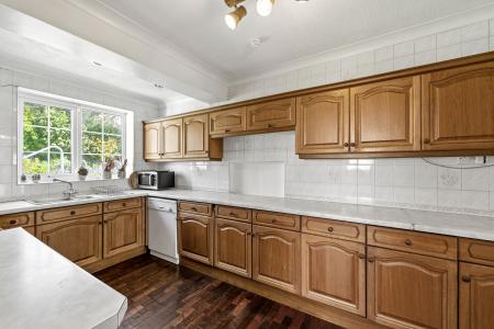 3 bedroom Detached house for sale in Langland Court Road, Langland, Swansea, SA3