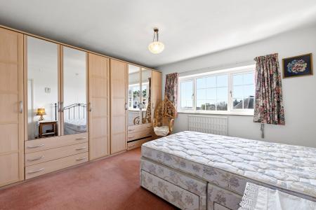 3 bedroom Detached house for sale in Langland Court Road, Langland, Swansea, SA3