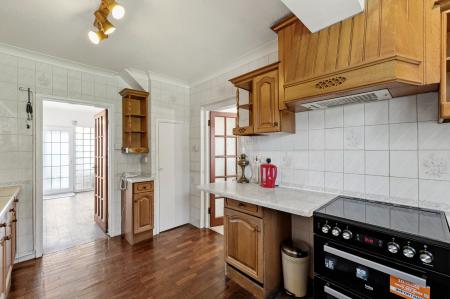 3 bedroom Detached house for sale in Langland Court Road, Langland, Swansea, SA3