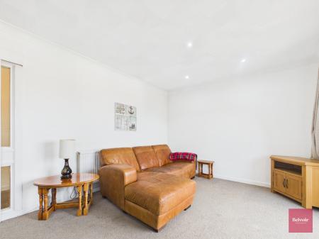 2 bedroom Flat to let in Vivian Mansions, Sketty, Swansea, SA2