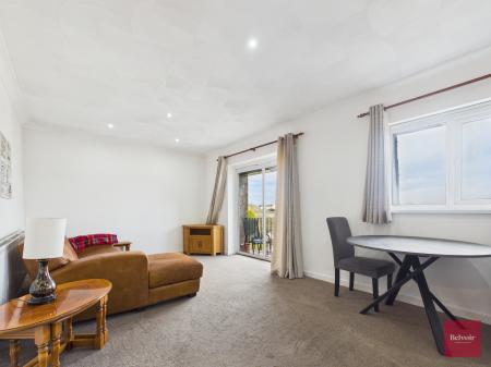 2 bedroom Flat to let in Vivian Mansions, Sketty, Swansea, SA2