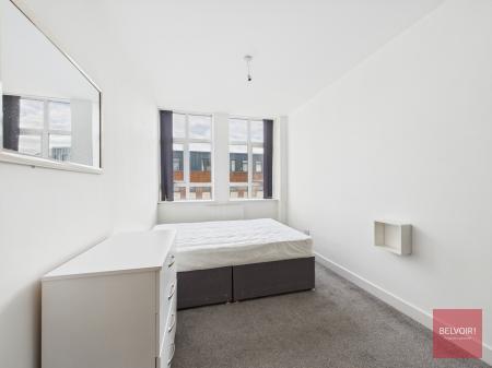 1 bedroom Flat to let in College Street, City Centre, Swansea, SA1