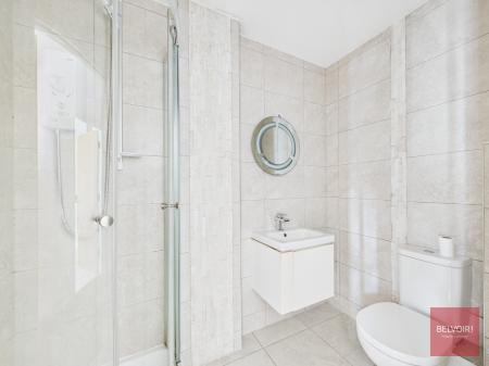 1 bedroom Flat to let in College Street, City Centre, Swansea, SA1