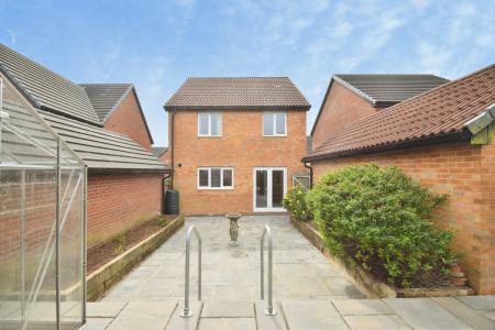 3 bedroom Detached house for sale in Awel Y Mor, Swansea, SA2