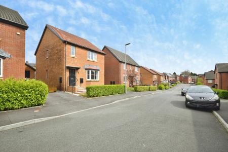 3 bedroom Detached house for sale in Awel Y Mor, Swansea, SA2