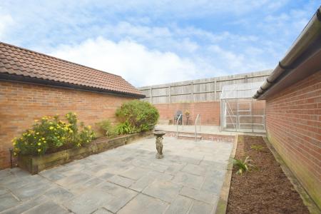 3 bedroom Detached house for sale in Awel Y Mor, Swansea, SA2