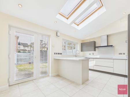 3 bedroom Town house to let in Mumbles Road, Mumbles, Swansea, SA3