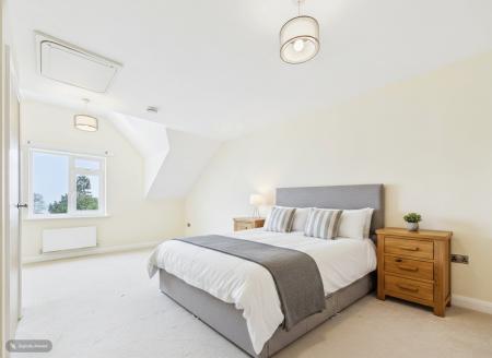 3 bedroom Town house to let in Mumbles Road, Mumbles, Swansea, SA3