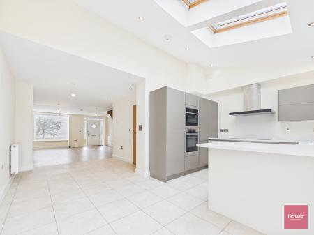 3 bedroom Town house to let in Mumbles Road, Mumbles, Swansea, SA3