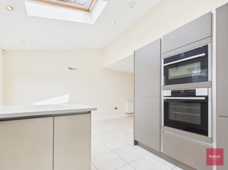 3 bedroom Town house to let in Mumbles Road, Mumbles, Swansea, SA3