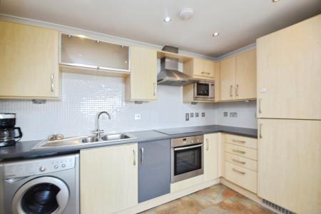 2 bedroom Flat for sale in Princess Way, Swansea, SA1