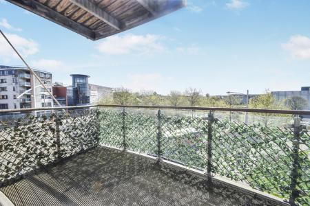 2 bedroom Flat for sale in Princess Way, Swansea, SA1