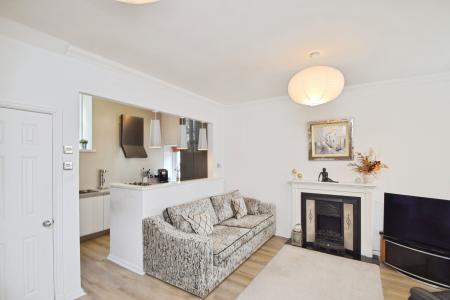 2 bedroom Town house for sale in Rembrandt Court Masefield Way, Swansea, SA2