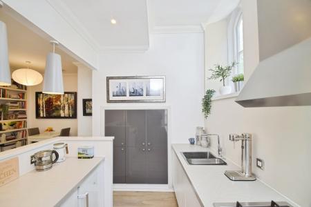 2 bedroom Town house for sale in Rembrandt Court Masefield Way, Swansea, SA2