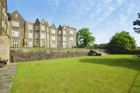 2 bedroom Town house for sale in Rembrandt Court Masefield Way, Swansea, SA2