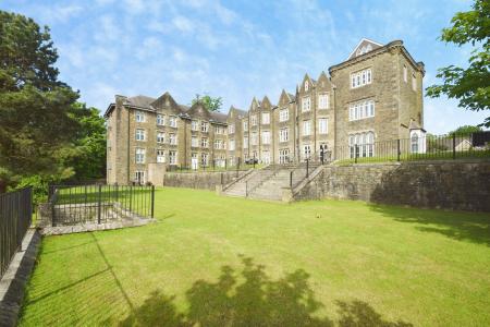 2 bedroom Town house for sale in Rembrandt Court Masefield Way, Swansea, SA2