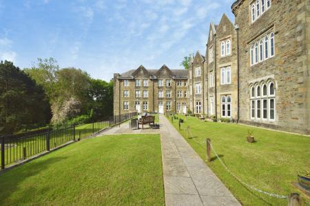 2 bedroom Town house for sale in Rembrandt Court Masefield Way, Swansea, SA2