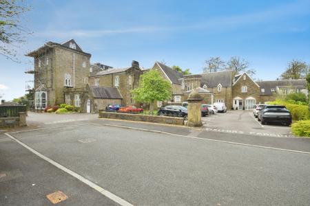 2 bedroom Town house for sale in Rembrandt Court Masefield Way, Swansea, SA2