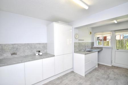 2 bedroom Bungalow for sale in Chapel Road, Swansea, SA4