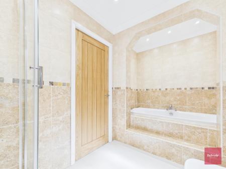 1 bedroom Flat to let in Heath Court, West Cross, Swansea, SA3