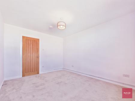 1 bedroom Flat to let in Heath Court, West Cross, Swansea, SA3